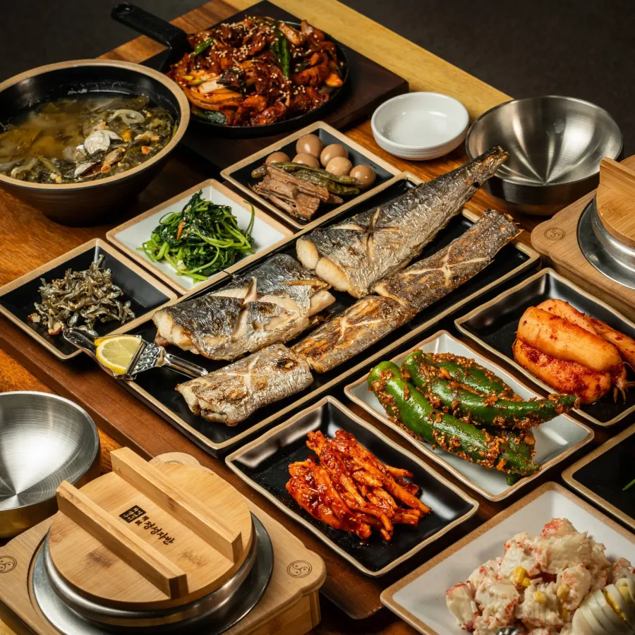 화덕삼치구이솥밥정식