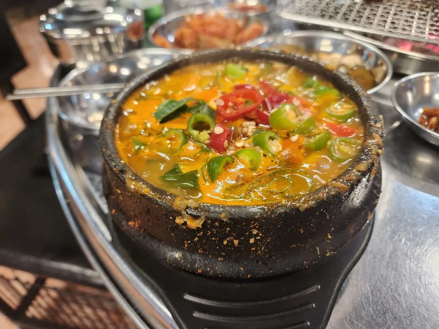 정 듬뿍 된장찌개