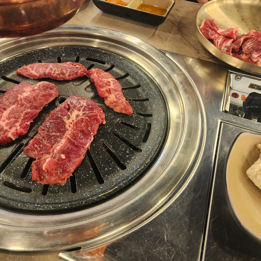 방문객이 남긴 식사·매장 사진