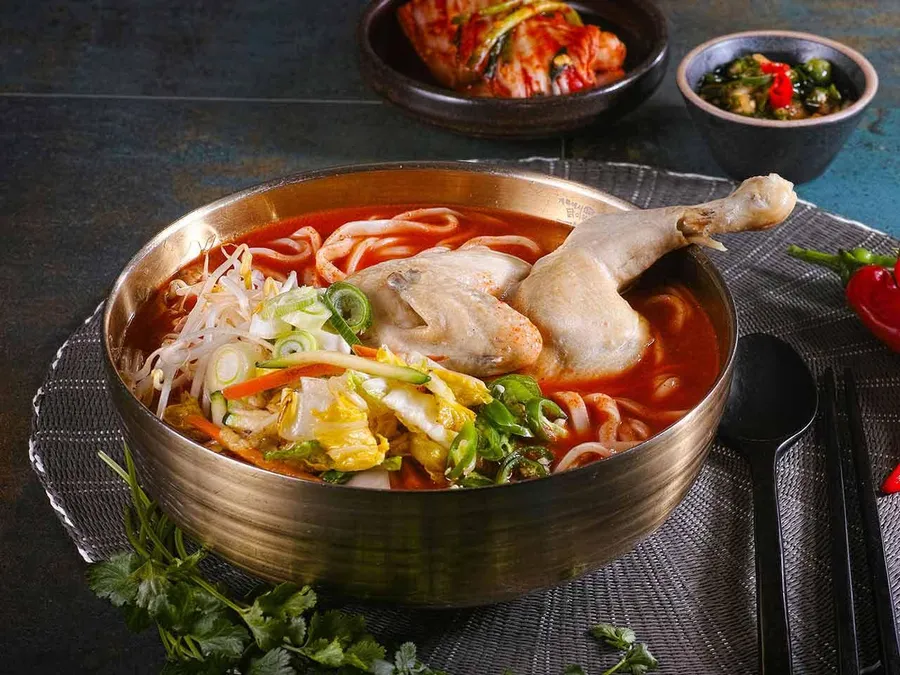 매운닭칼국수