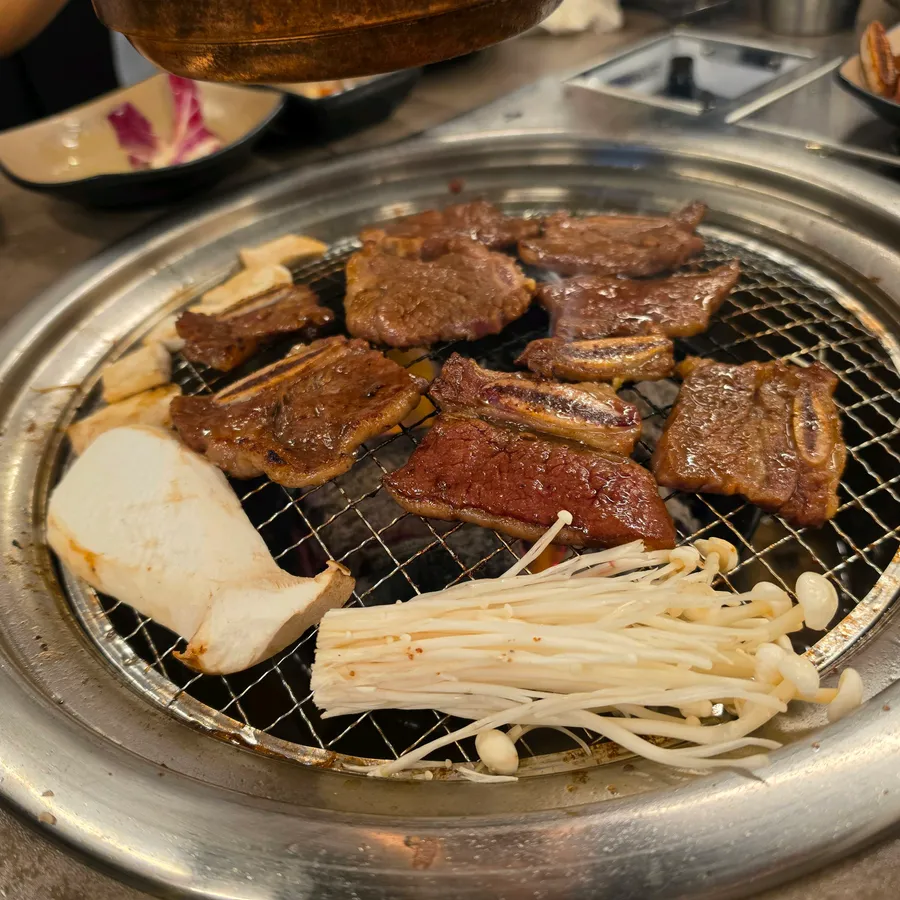 방문객이 남긴 식사·매장 사진