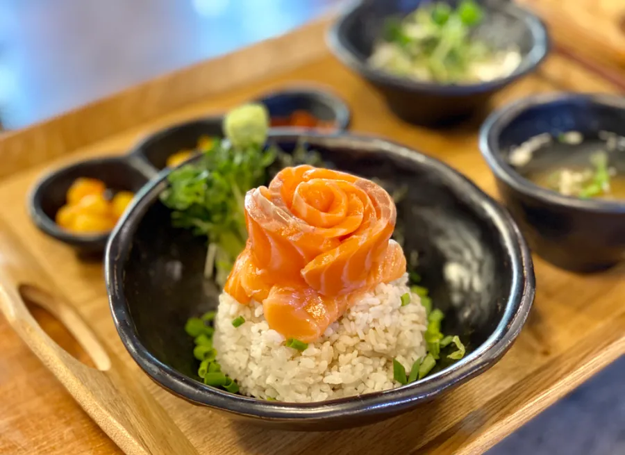 사케동(연어덮밥) 메뉴 사진