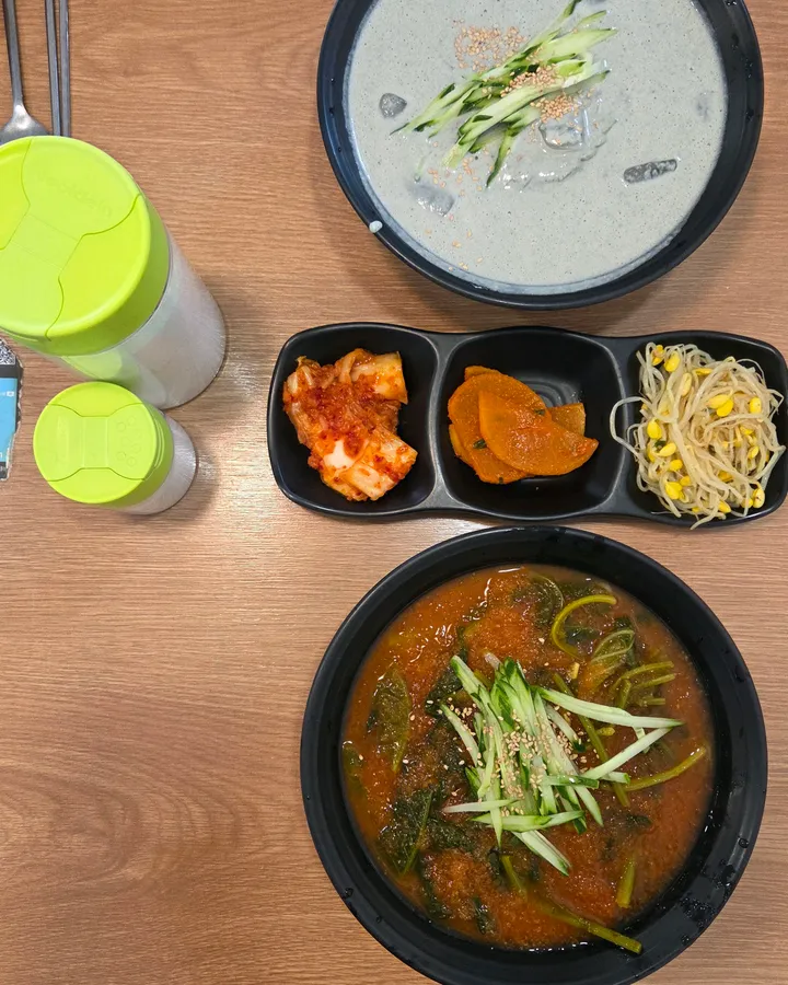 방문 고객이 남긴 식사 사진