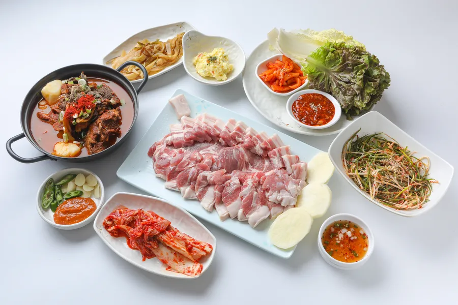 돼지모둠한판 800g 메뉴 사진