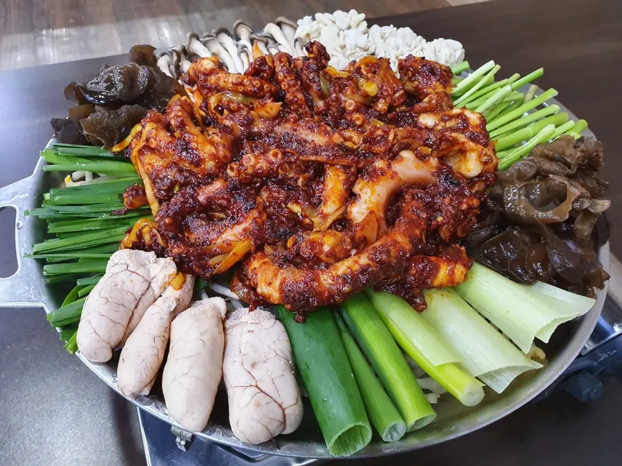 낙지철판(중) 메뉴 사진