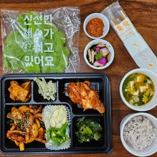 효자 외갓집 매운오징어볶음정식 메뉴 사진