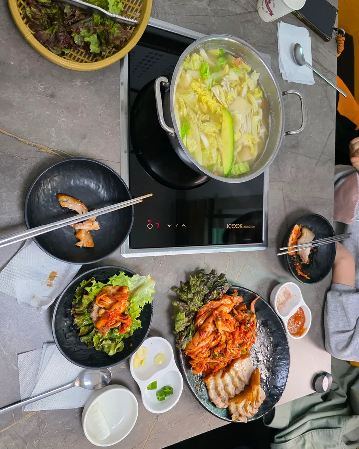 돌다리보쌈.칼국수 방문객이 남긴 사진