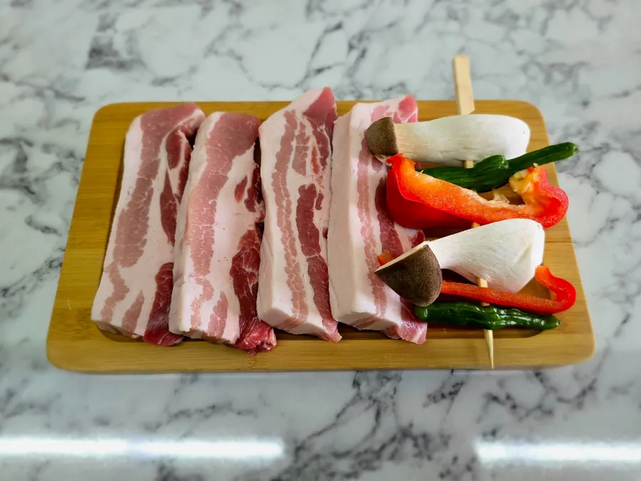 삼봉푸줏간 15일 숙성 삼봉 삼겹살 공식 메뉴 이미지
