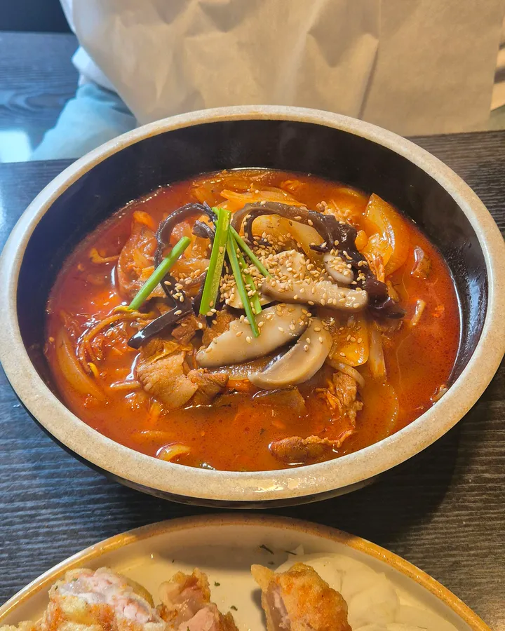 방문객이 남긴 중화용호 울산 태화강국가정원점 사진