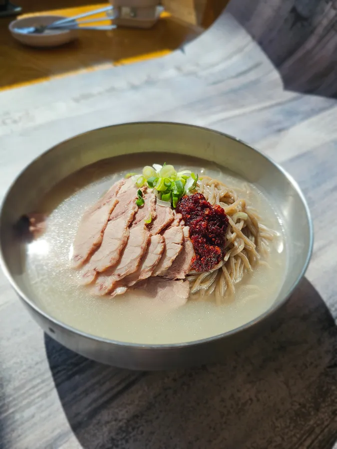 온메밀고기국수 공식 메뉴 사진