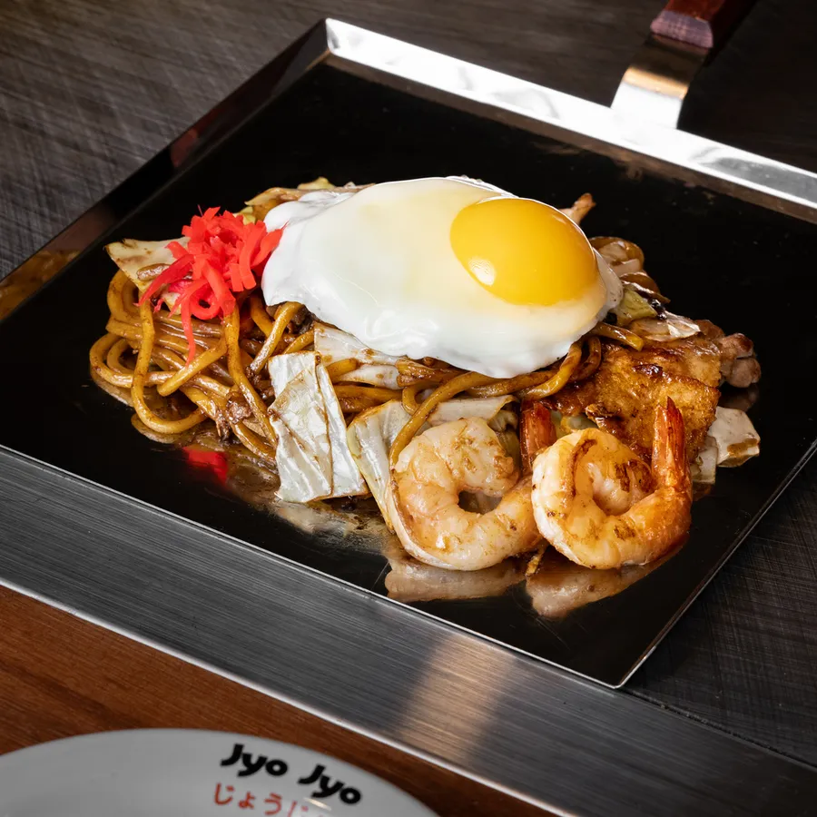 죠죠 야끼소바 메뉴 사진