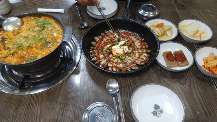 메기/미꾸라지매운탕(대)