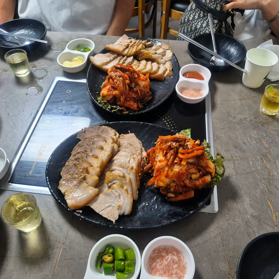돌다리보쌈.칼국수 방문객이 남긴 사진
