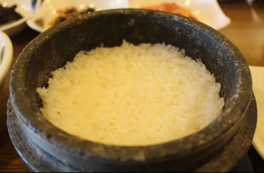 돌솥밥 추가 공식 메뉴 이미지