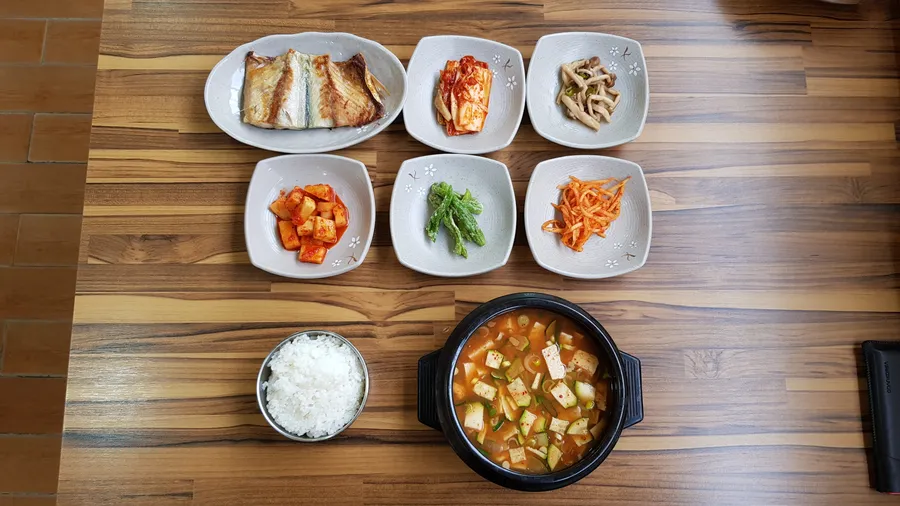 된장찌개 메뉴 사진