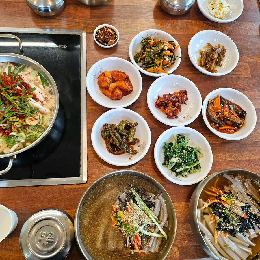 자연묵집 방문객 사진